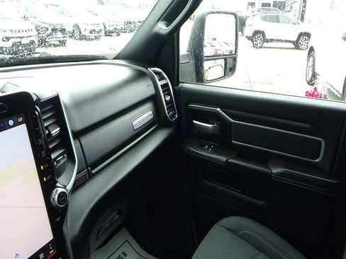 Certified 2026 RAM 2500 Big Horn AWD/4WD image 33