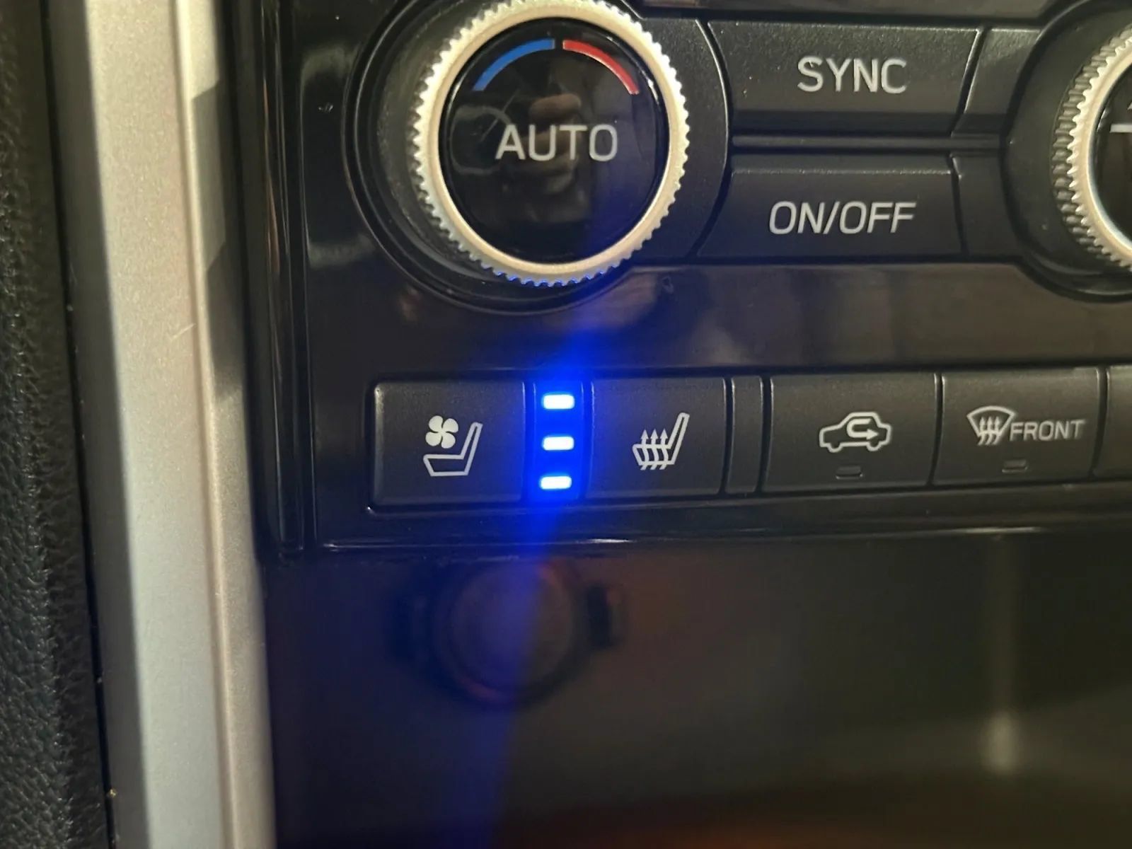 Used 2019 Subaru Ascent Touring AWD/4WD image 15