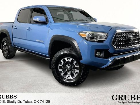 Used 2019 Toyota Tacoma SR image 1
