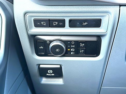 Used 2022 Ford F150 XLT w/ Equipment Group 302A High image 34