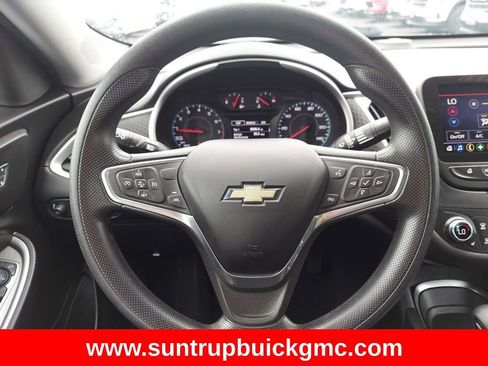 Used 2023 Chevrolet Malibu LT image 16