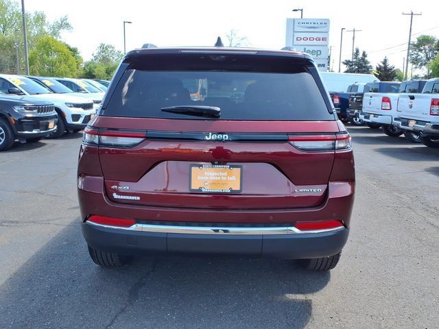Used 2023 Jeep Grand Cherokee Limited w/ Luxury Tech Group II AWD/4WD image 6
