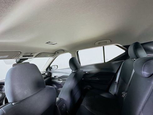 Used 2024 Nissan Kicks SV image 13