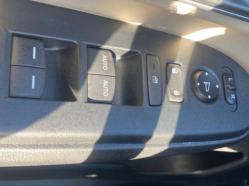 Used 2017 Honda CR-V EX-L image 16