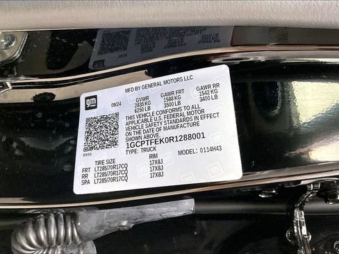 Used 2024 Chevrolet Colorado ZR2 w/ ZR2 Convenience Package III image 20