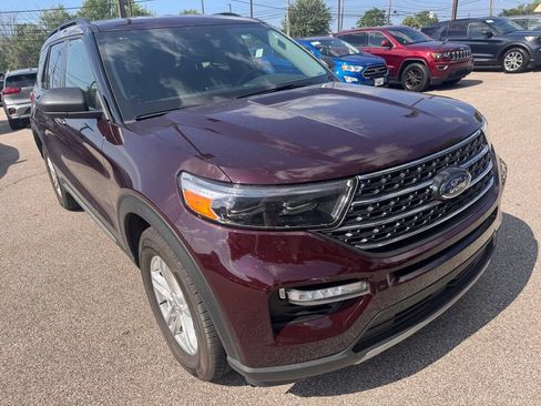 Certified 2023 Ford Explorer XLT w/ Equipment Group 202A AWD/4WD image 7