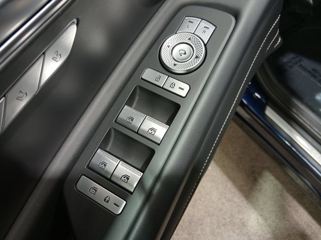 Used 2022 Genesis GV80 3.5T Advanced + AWD/4WD image 20