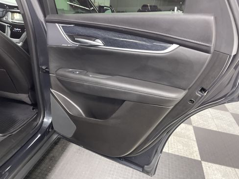 Used 2022 Cadillac XT5 Premium Luxury image 19