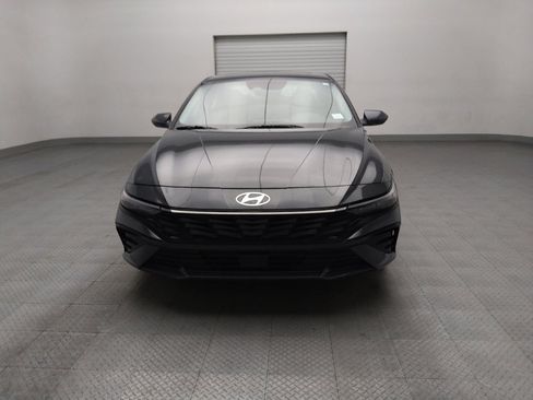 Used 2025 Hyundai Elantra Limited image 15