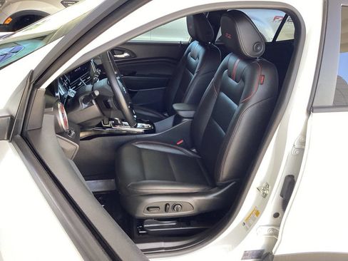 Used 2026 Chevrolet Trax RS FWD image 30