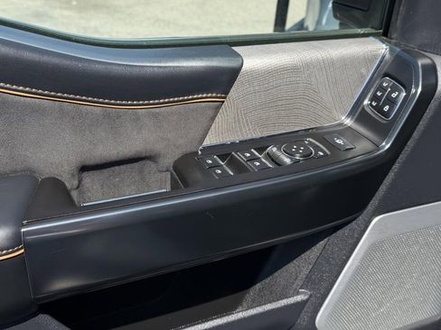 Used 2024 Ford F350 Platinum AWD/4WD image 10