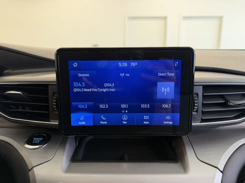 Used 2022 Ford Explorer XLT w/ Equipment Group 202A image 13