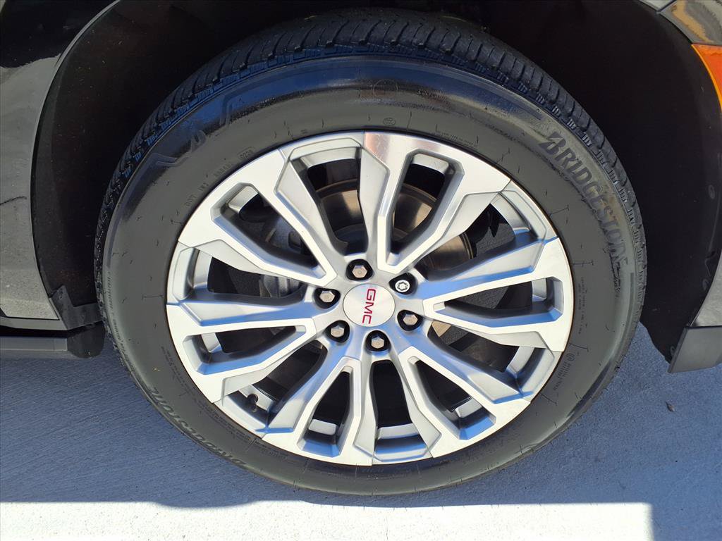 Used 2022 GMC Yukon Denali w/ Denali Premium Package AWD/4WD image 7