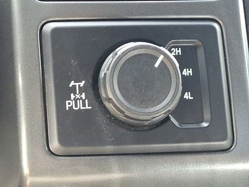 Used 2022 Ford F350 XLT w/ XLT Premium Package AWD/4WD image 23