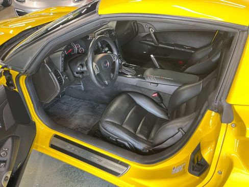 Used 2011 Chevrolet Corvette Grand Sport w/ Preferred Equipment Group RWD image 33