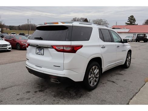 Used 2019 Chevrolet Traverse Premier w/ LPO, Blackout Package image 6