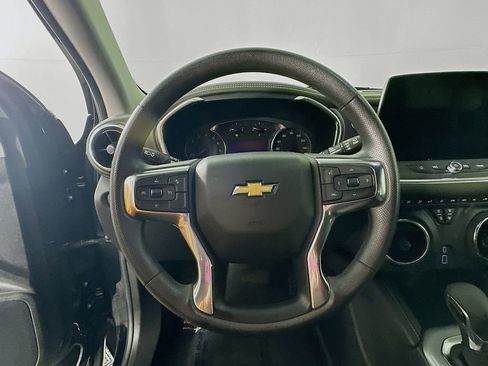 Used 2025 Chevrolet Blazer LT FWD image 15
