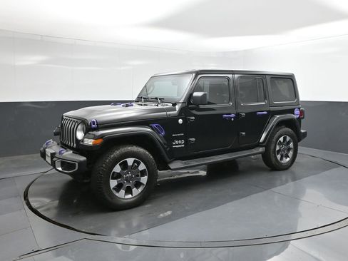 Used 2022 Jeep Wrangler Unlimited Sahara w/ Cold Weather Group AWD/4WD image 34