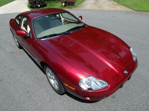 Used 1997 Jaguar XK8 Coupe RWD image 43