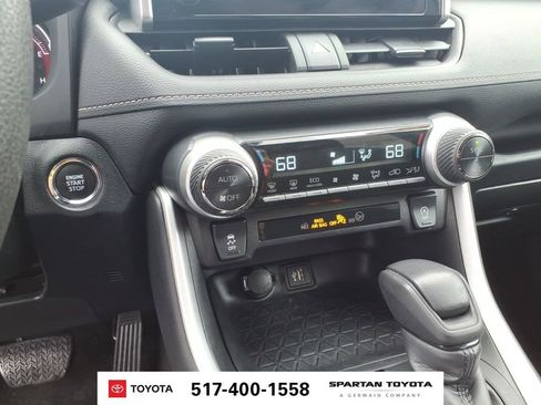 Used 2024 Toyota RAV4 XLE FWD image 22