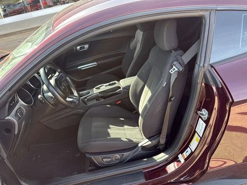 Used 2018 Ford Mustang GT image 9