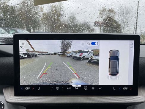 New 2026 Ford Explorer Active RWD image 20