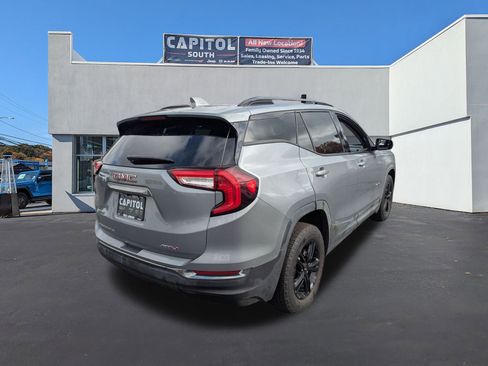 Used 2023 GMC Terrain AT4 image 3