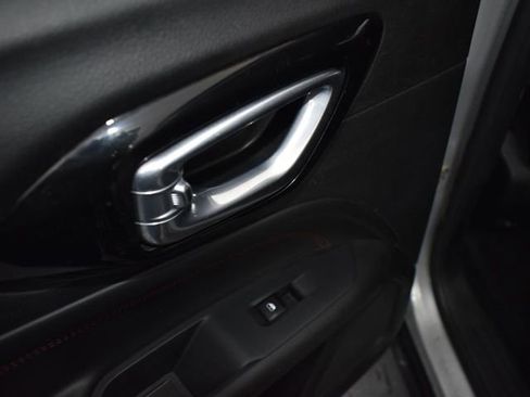 Used 2024 Jeep Compass Trailhawk image 29