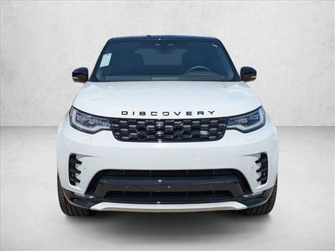 New 2025 Land Rover Discovery Dynamic SE image 6