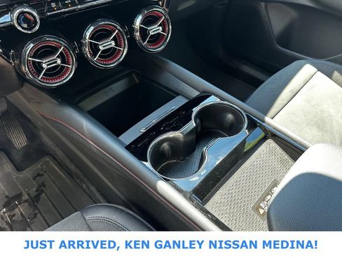 Used 2025 Chevrolet Blazer EV RS AWD/4WD image 10