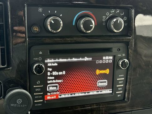 Used 2020 GMC Savana 2500 Extended w/ Enhanced Convenience Package image 16