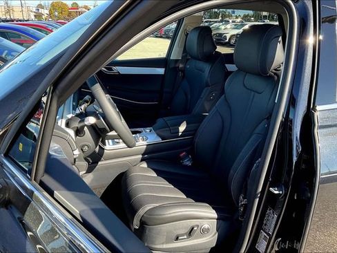 New 2025 Genesis GV80 2.5T Standard image 9