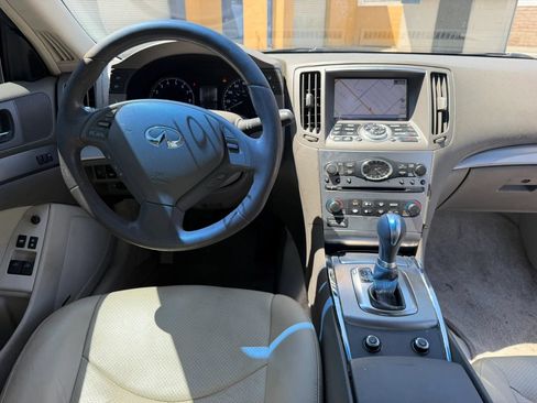 Used 2010 INFINITI G37 Journey w/ Premium Pkg RWD image 17