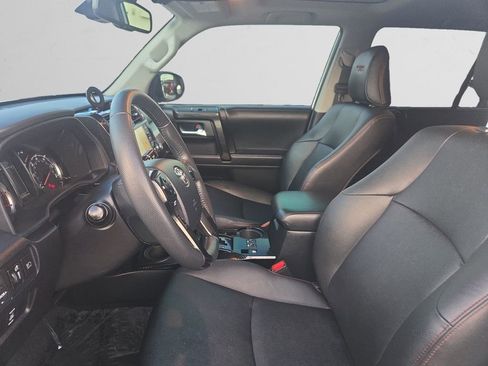 Used 2020 Toyota 4Runner Venture image 10