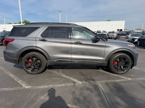 Used 2023 Ford Explorer ST w/ Equipment Group 401A AWD/4WD image 4