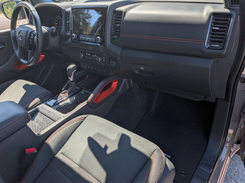 Used 2022 Nissan Frontier Pro-X RWD image 27