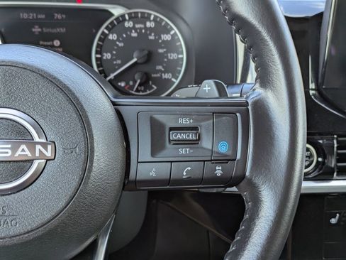 Used 2024 Nissan Pathfinder SV AWD/4WD image 24