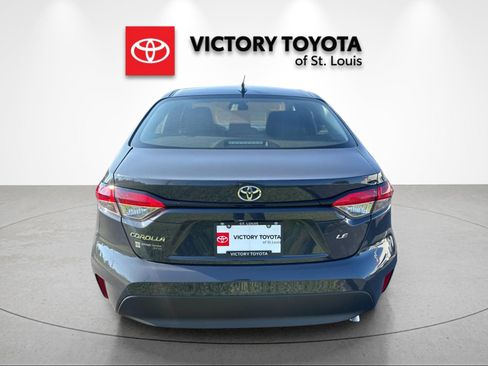 Used 2025 Toyota Corolla LE FWD image 4