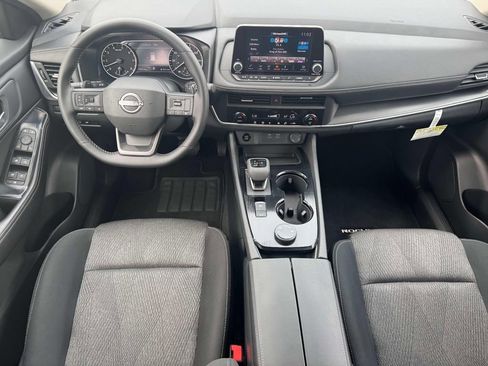 Certified 2026 Nissan Rogue SV AWD/4WD image 12
