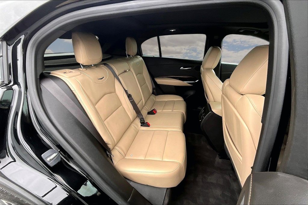 Used 2024 Cadillac XT4 Premium Luxury AWD/4WD image 24