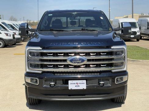 Certified 2024 Ford F350 Platinum w/ FX4 Off-Road Package image 7