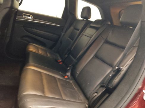 Used 2018 Jeep Grand Cherokee Limited AWD/4WD image 18