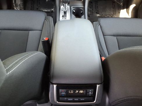 Certified 2025 Subaru Ascent Premium AWD/4WD image 31