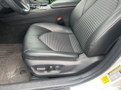 Used 2023 Toyota Camry SE image 20