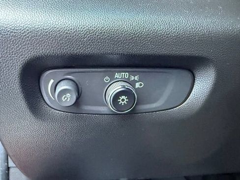 Certified 2023 Chevrolet Traverse High Country FWD image 29