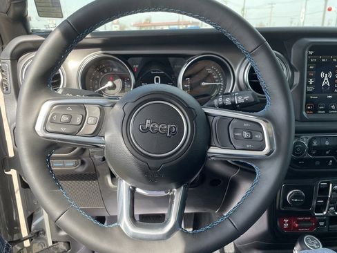 New 2023 Jeep Wrangler Unlimited Rubicon 4xe w/ Cold Weather Group image 9