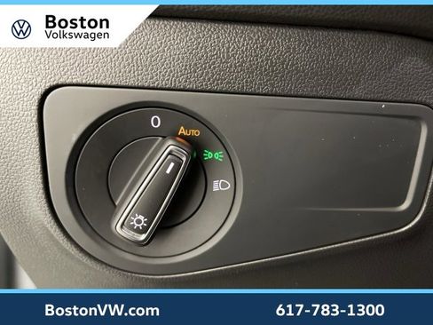 Certified 2023 Volkswagen Tiguan SE image 20