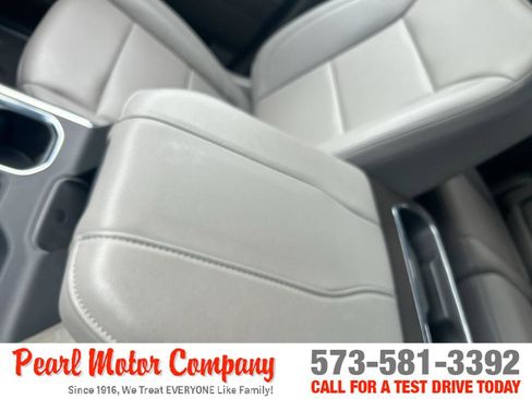 Used 2025 GMC Sierra 1500 SLT w/ SLT Premium Package AWD/4WD image 21