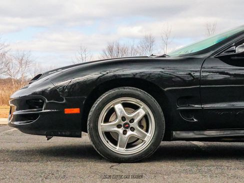 Used 2001 Pontiac Firebird Trans Am image 4