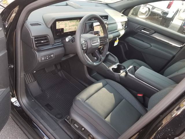 New 2027 GMC Terrain AT4 w/ Convenience Package III AWD/4WD image 6
